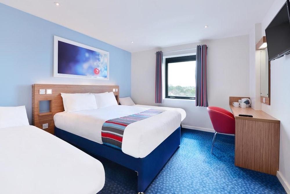 Travelodge Manchester Central Екстериор снимка