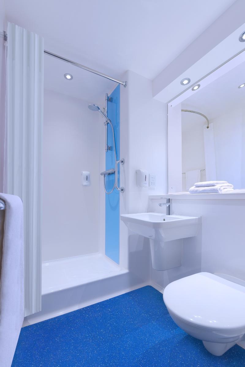Travelodge Manchester Central Екстериор снимка